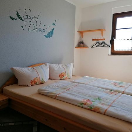 Appartement Haus Maria à Olmscheid Extérieur photo