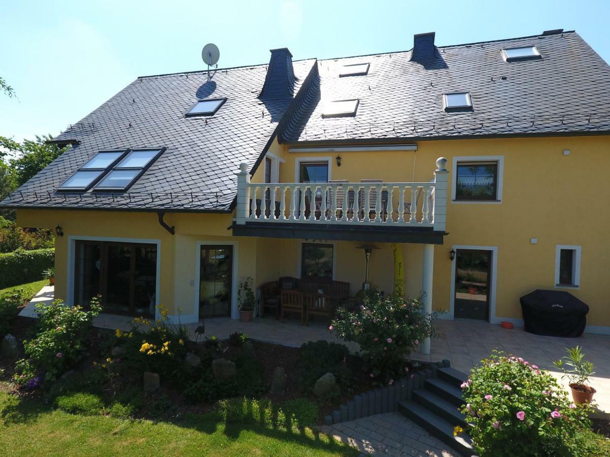 Appartement Haus Maria à Olmscheid Extérieur photo